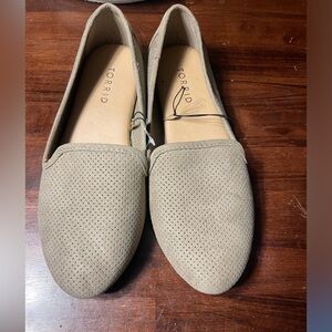 Torrid slip on shoes size 7